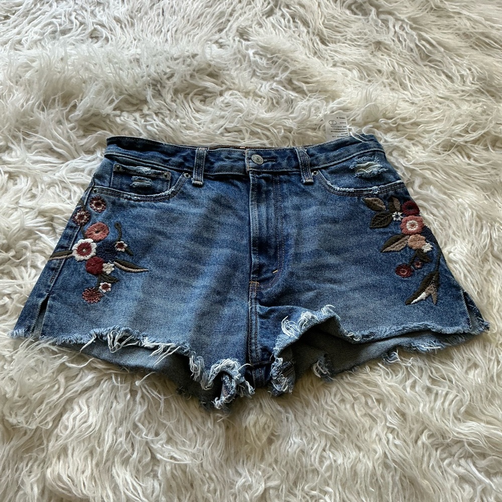 Abercrombie Annie‎ High Rise Jean Shorts